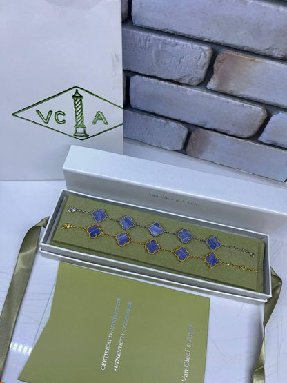 VCA ❤️‍🔥*
Bracelet 🦋
Copy one ✨
Offer price 🐦‍🔥
With normal boxes 📦 
40 dhs🪙🌨️
With master box 📦 
75 dhs🪙🌨️

Zain216
♥️♥️♥️