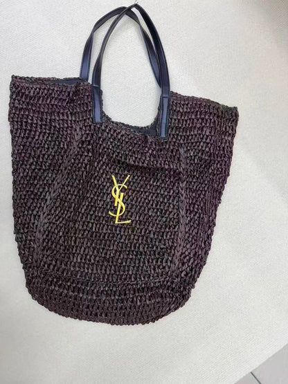 YSL
Size  48cm
110 dhs💓

Zain04
♥️♥️♥️