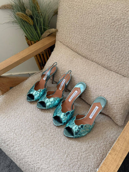 AQUAZZURA 

𝐀𝐯𝐚𝐢𝐥𝐚𝐛𝐥𝐞 𝐍𝐨𝐰

𝐒𝐢𝐳𝐞𝐬: 𝟑𝟔 — 𝟒𝟏
500 dhs🇦🇪🇦🇪

Zain298
♥️♥️♥️