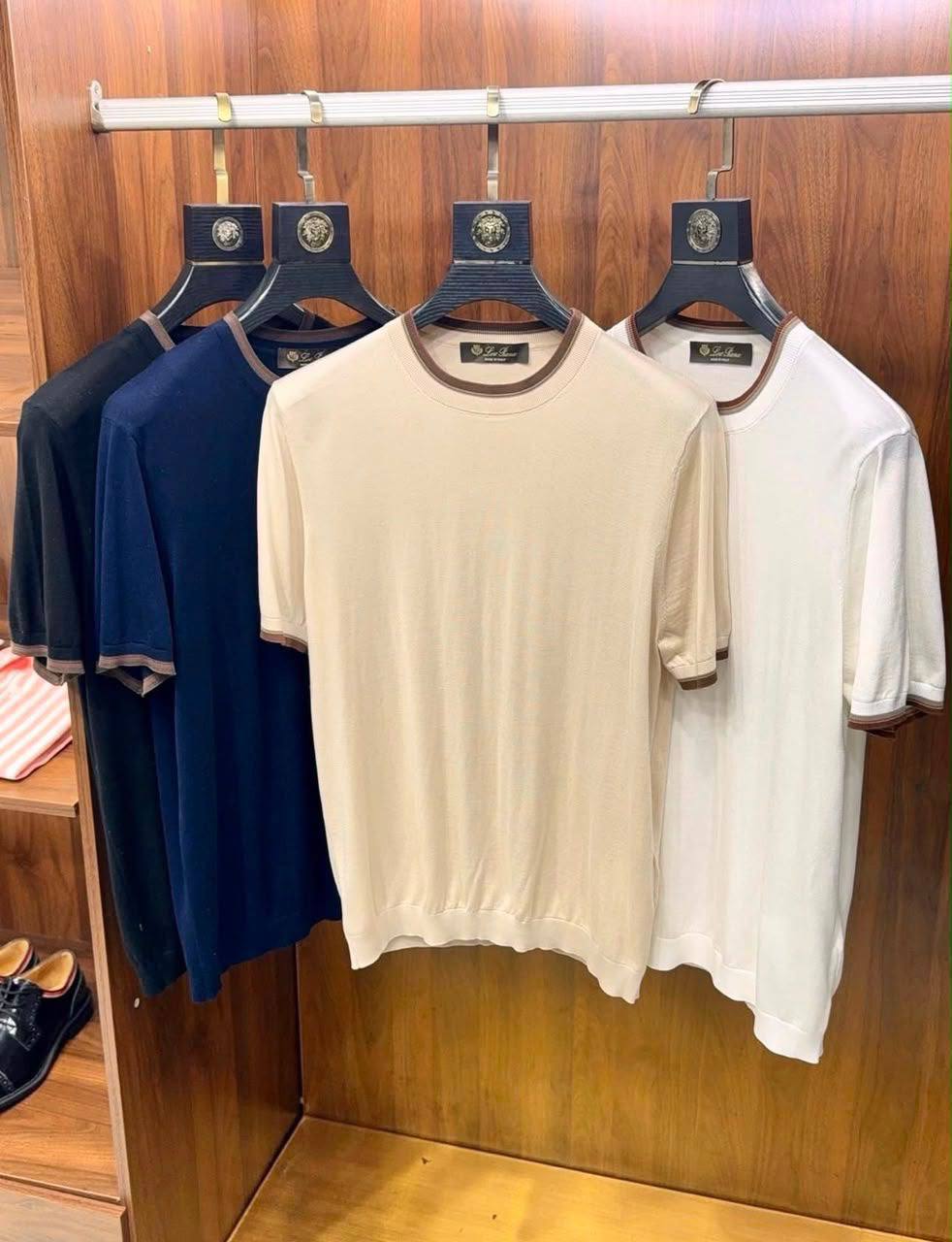 LORO PIANA
Men’s Tshirt 
Master Quality 
SMLXLXXL 
330 dhs🇦🇪🇦🇪

Zain276
♥️♥️♥️
