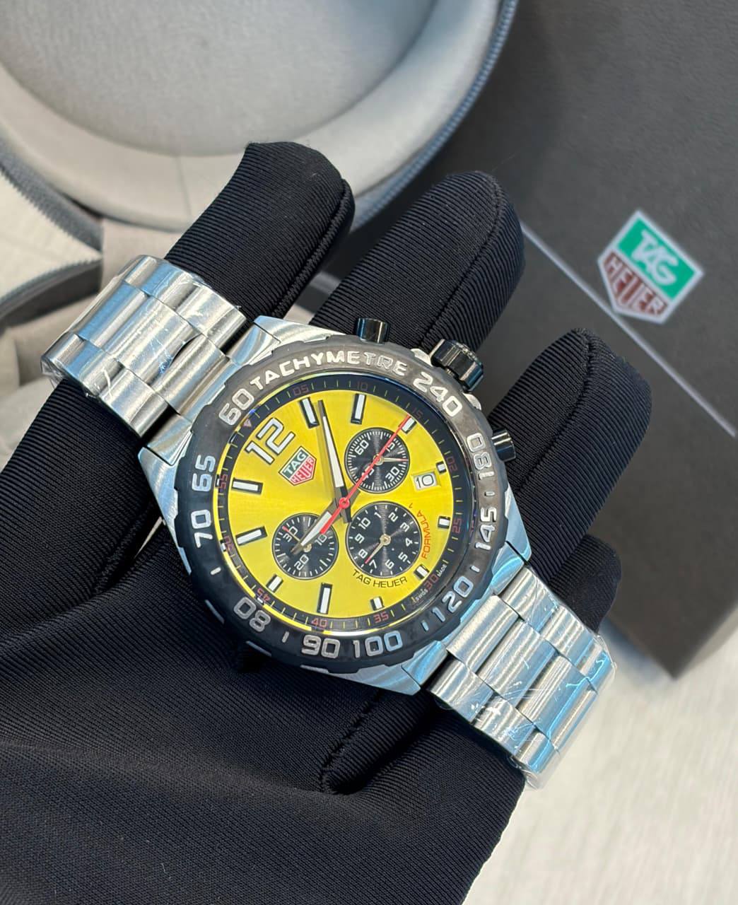 Tagheuer watch for men good 
quality 
310 dhs❣️

Zain59
♥️♥️♥️