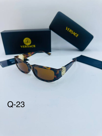 Sunglasses 🕶️*
New stock 💥
good quality 💯
Copy one 1️⃣ 
With master box 🗃️ 
50 dhs💛

Zain216
♥️♥️♥️