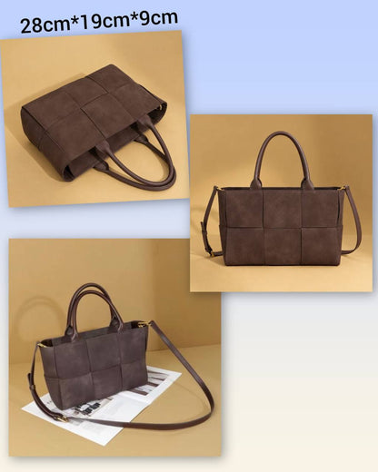 BOTTEGA 

COPY ONE 

NEW CAME 
WITH BOX 

135 dhs🇦🇪🇦🇪

Zain39
♥️♥️♥️