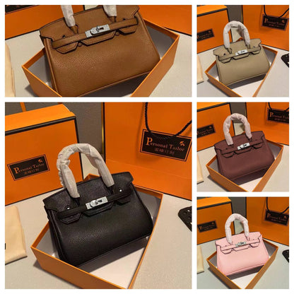 HERMES

best quality 
without box

110 dhs🇦🇪🇦🇪🇦🇪

size20CM

Zain290
♥️♥️♥️