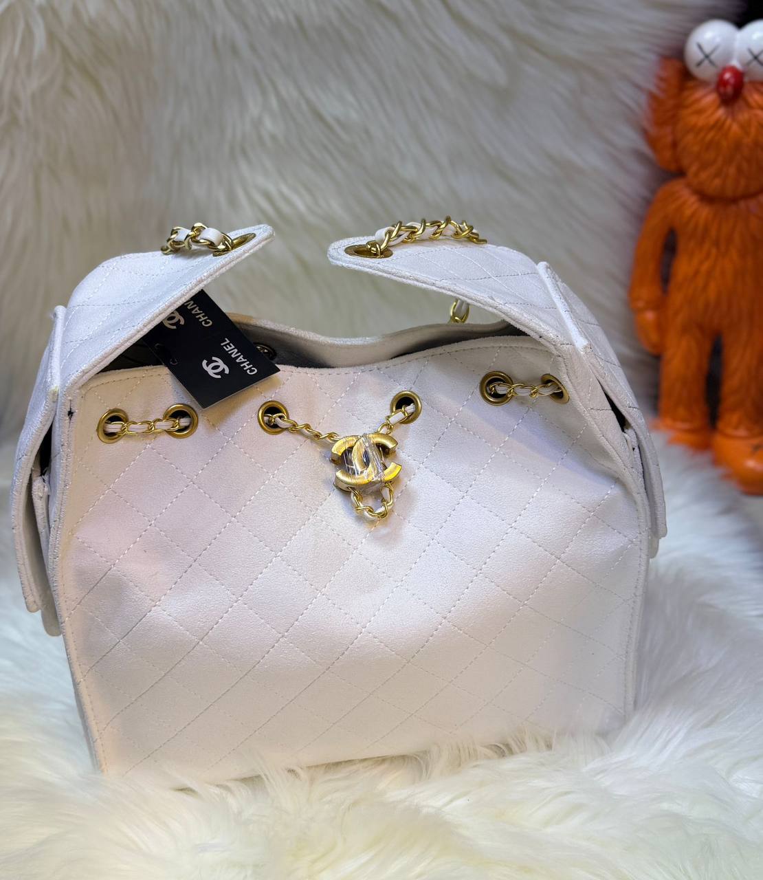 Chanel 
good quality, 
size...28 *24 cm 
110 dhs✅

Zain12
♥️♥️♥️