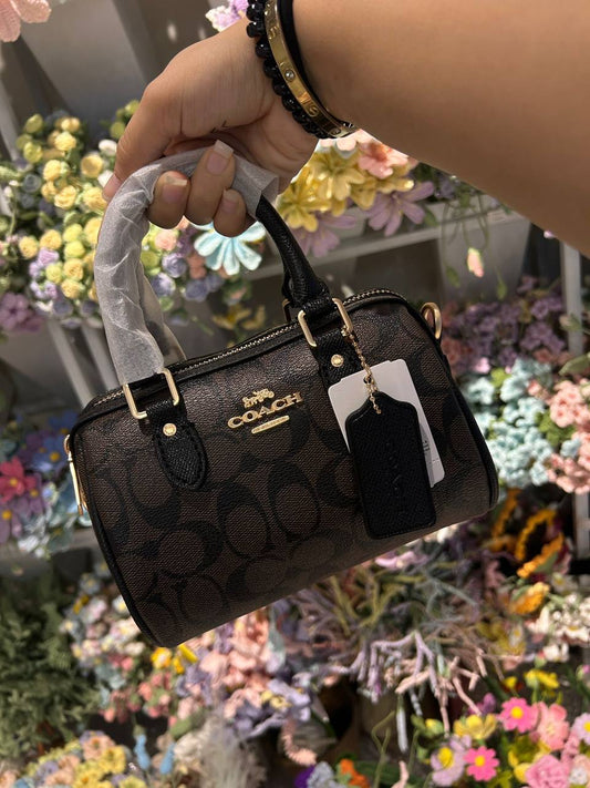 Coach
Coach Speedy 
90 dhs✅

Zain254
♥️♥️♥️
