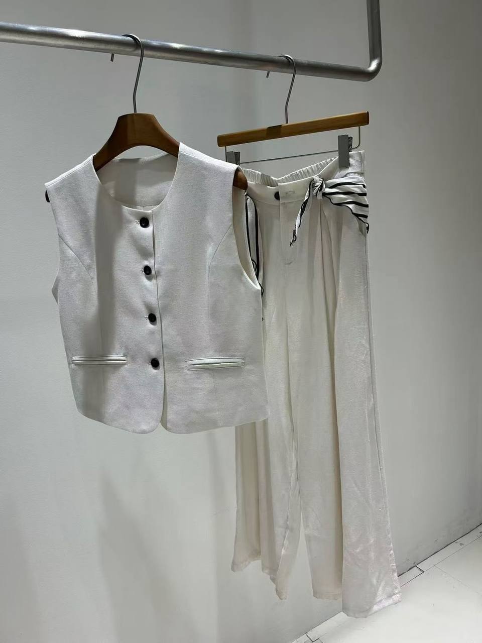 LORO PIANA
Women’s Linen Set 
Master Quality 
SMLXL
480 dhs💛

Zain276
♥️♥️♥️