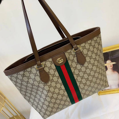 GUCCI 
COPY ONE 
130 dhs✅

Zain39
♥️♥️♥️