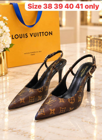 LV 

7cm

Good quality 💯

size mention inthe picture
115 dhs🇦🇪🇦🇪

Zain86
♥️♥️♥️