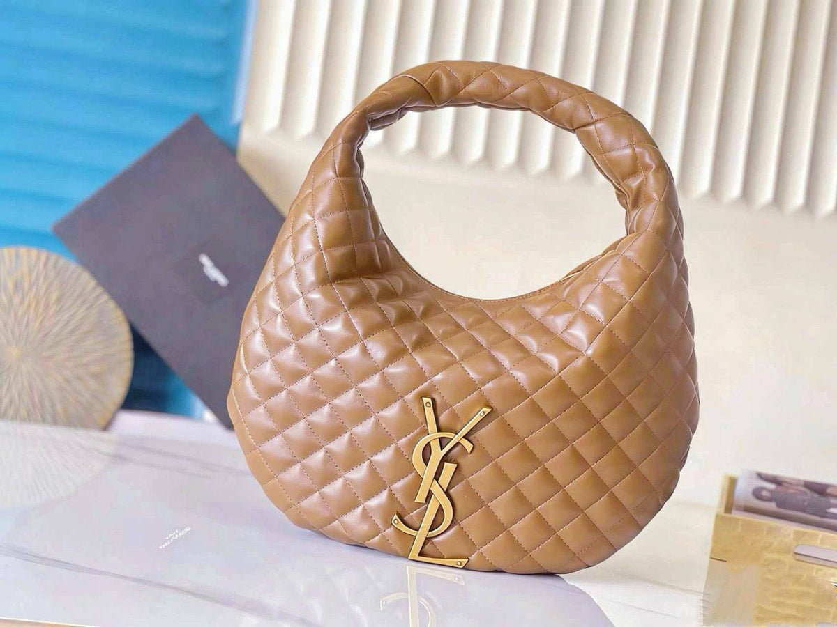 YSL 

COPY ONE 

NEW CAME 

BIG SIZE 
135 dhs🇦🇪🇦🇪

Zain39
♥️♥️♥️