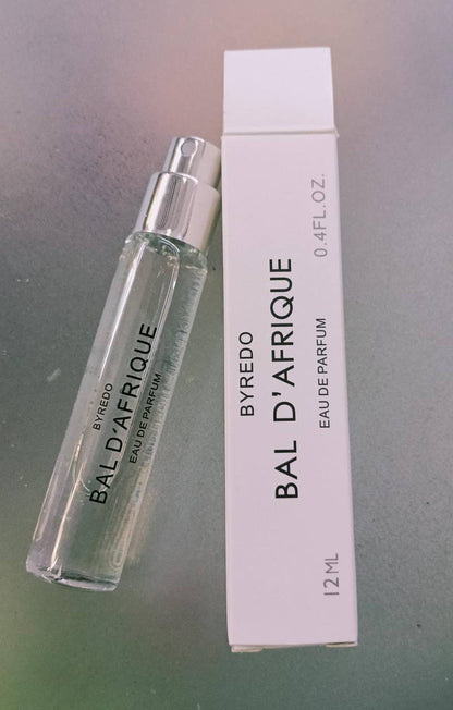 PERFUMES MINI 

10 ML 
20 dhs🇦🇪🇦🇪

Zain01
♥️♥️♥️