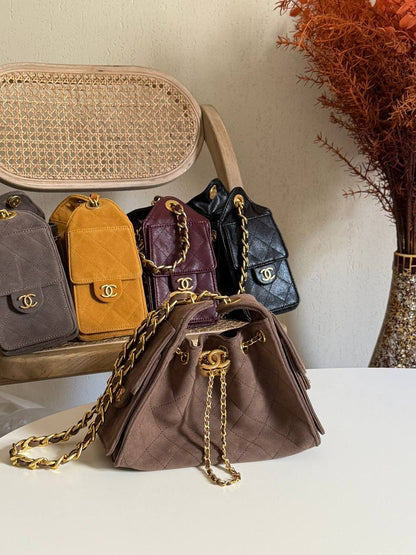 New Collection✨✨✨
CHANEL
22cm
360 dhs🪙💚
Top quality 
With box🎁

Zain167
♥️♥️♥️