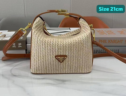 Prada
Good quality 
100 dhs✅✅

Zain186
♥️♥️♥️