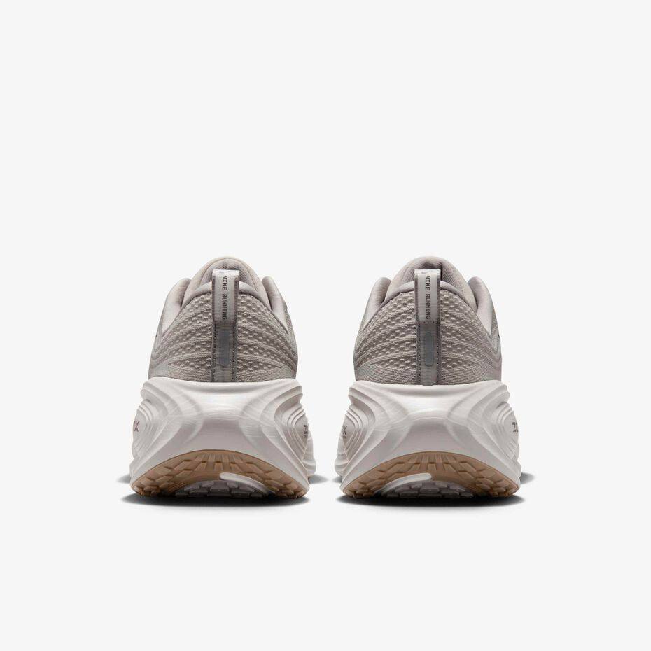 Nike Vomero Plus ‘ "College Grey" 🩶
NEW ARRIVALS 🤩
36-45 AVAILABLE 😇
210 dhs💓

Zain242
♥️♥️♥️