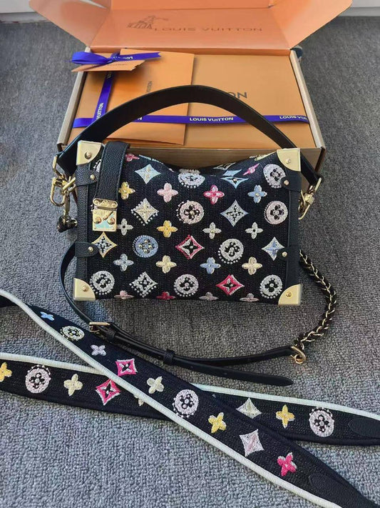 LV
Master🌺🌺
360 dhs✅ New Stock 

Zain297
♥️♥️♥️