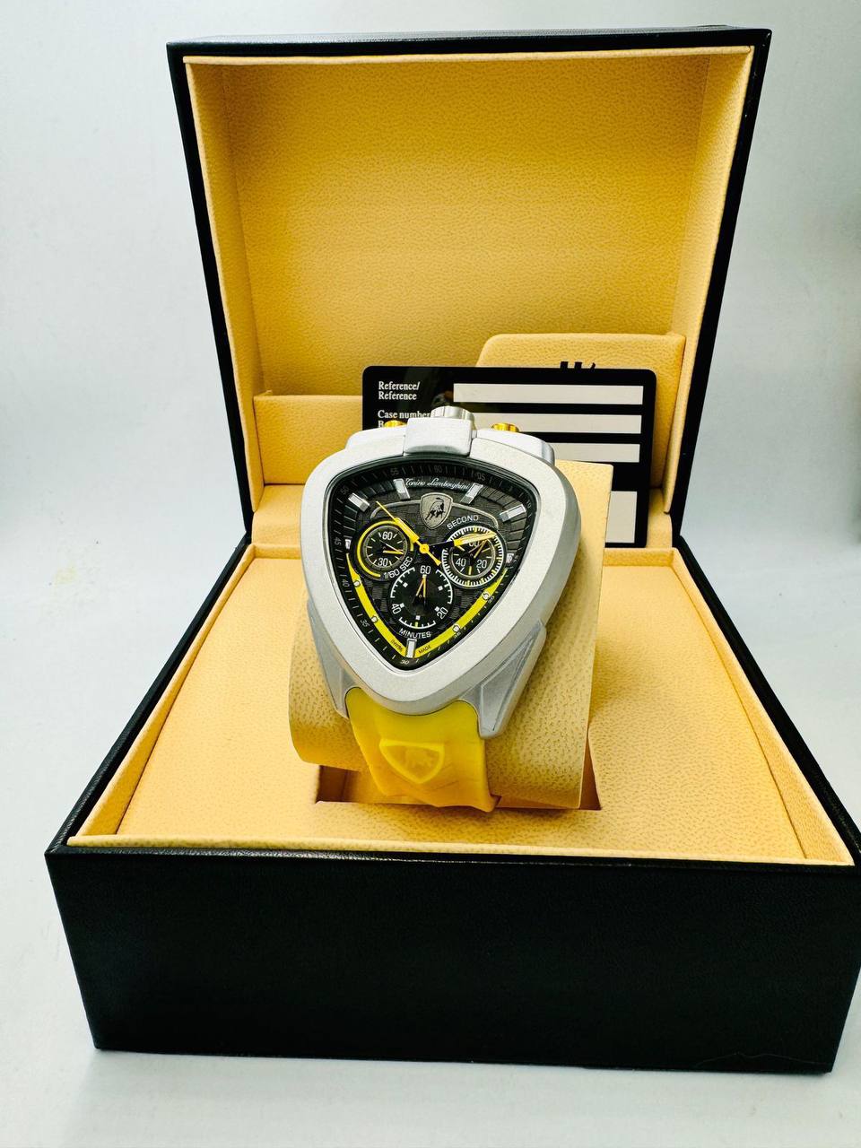 Lumborghini Men* 🤩🤩
*offer price 
65 dhs🪙💚

Zain08
♥️♥️♥️