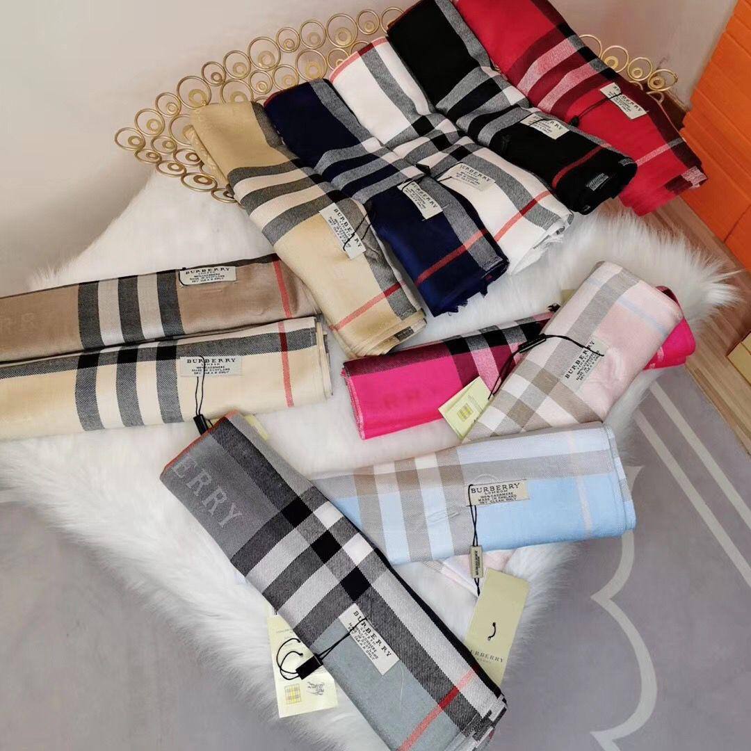 Cotton scarf 
45 dhs🪙💕

Zain93
♥️♥️♥️