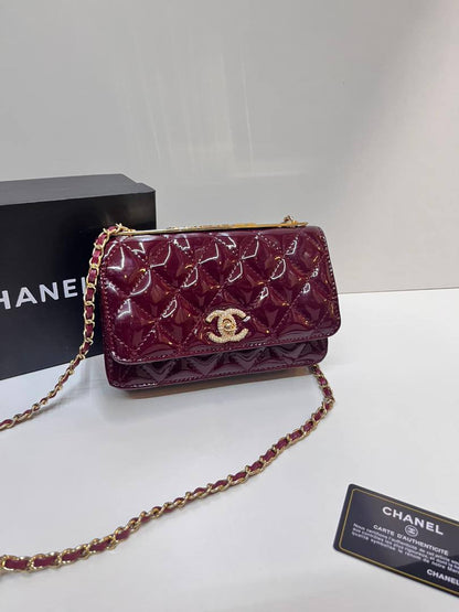 Chanel
80 dhs🪙🌨️

with box
🎁🎁🎁

size 19×4×11cm

Zain213
♥️♥️♥️