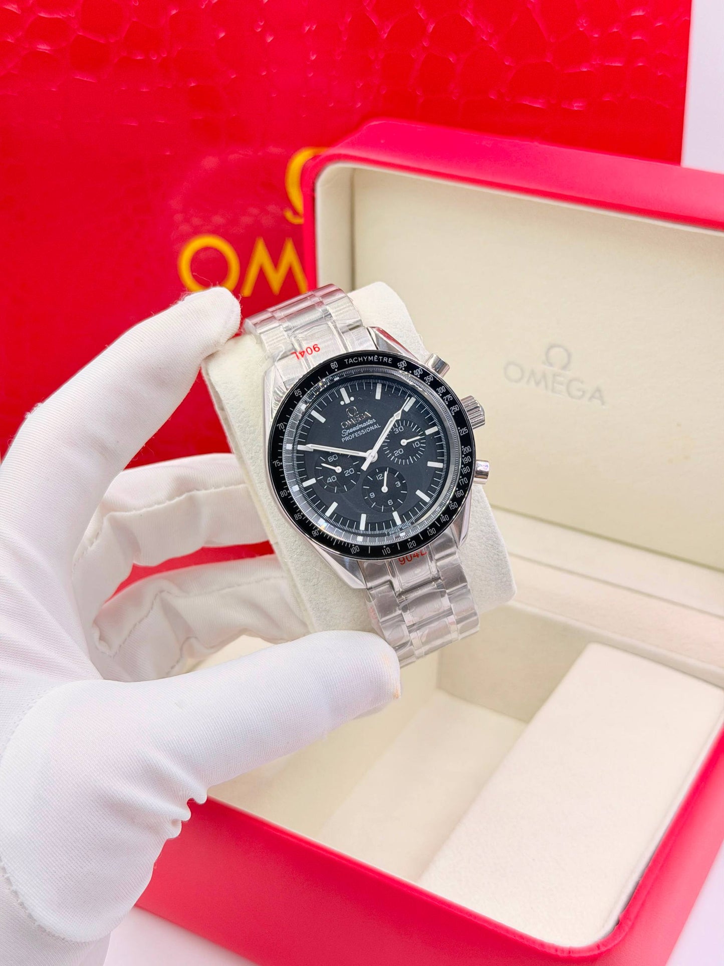 Omega
Automatic  
330 dhs✅
size42mm

Zain85
♥️♥️♥️