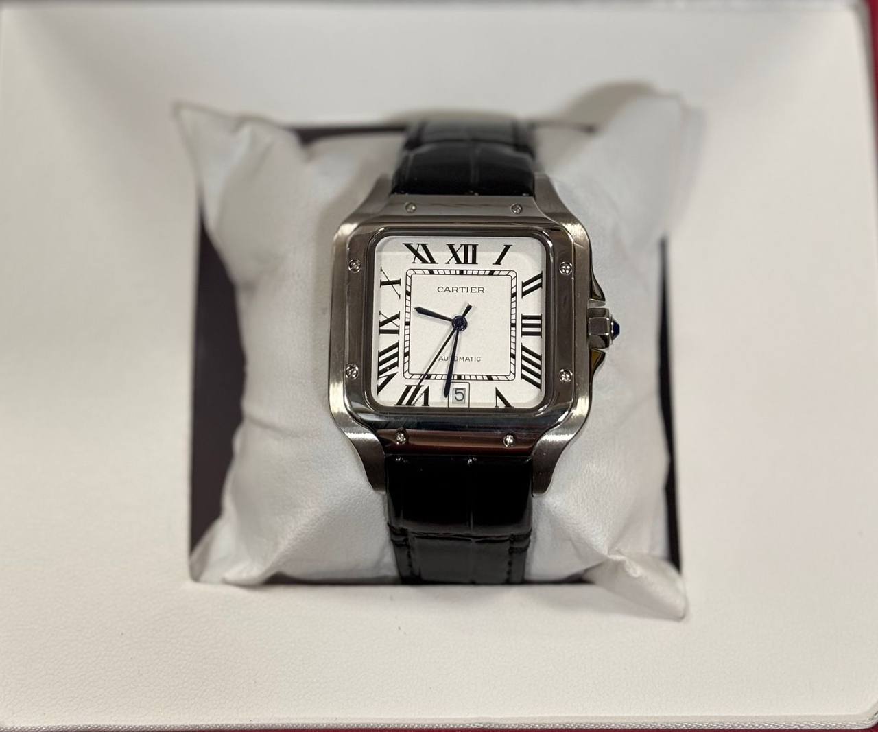 CARTIER
male money
300 dhs🪙🌨️
___WITH BOX_____❒
🎁🎁🎁

Zain108
♥️♥️♥️