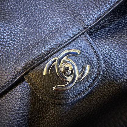 CHANEL 
COPY ONE
32cm 
220 dhs🇦🇪🇦🇪

Zain295
♥️♥️♥️