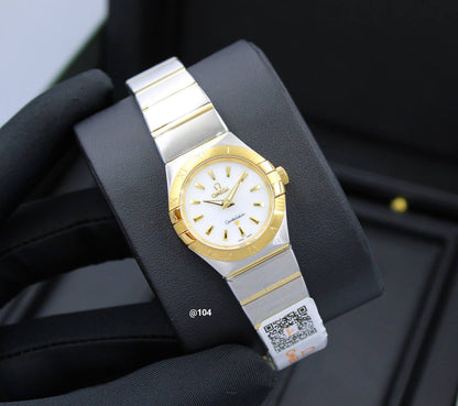 OMEGA WOMEN  BATTERY

180 dhs🪙💕

Zain58
♥️♥️♥️