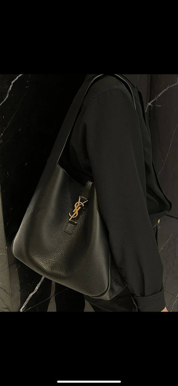 YSL 
MASTER COPY 
340 dhs🪙
leather 

Zain39
♥️♥️♥️