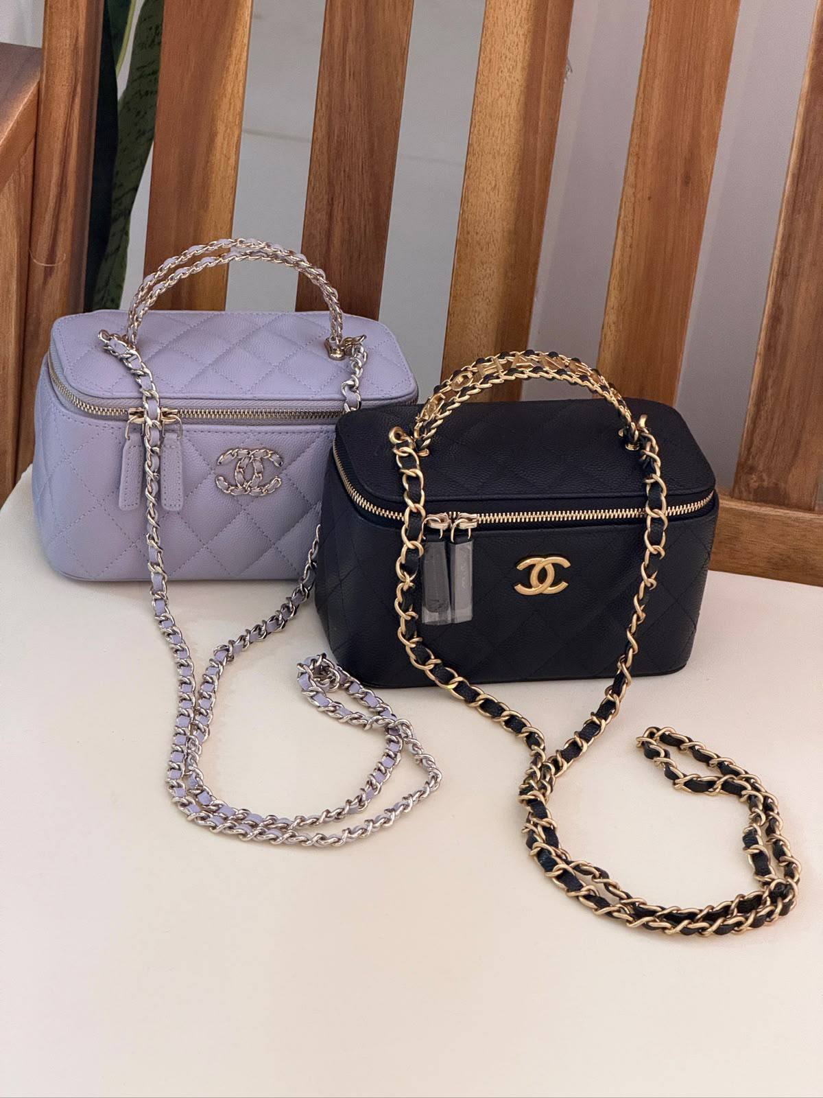 CHANEL 
Super Master Quality ⚡️
Original Packing 🎁
Size 17Cm📏
For Price 👇 WhatsApp✅
0568585901 
0507557372
0552275751 Owner Zain 👌

Zain321
♥️♥️♥️
