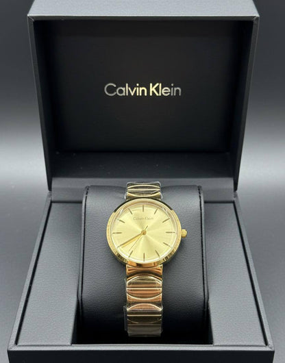 Calvin Klein🆕 LADIES 
GOOD QUALITY 💯
60 dhs🪙💚

Zain133
♥️♥️♥️