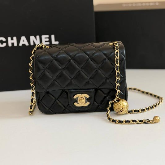 Chanel
Master🌺
17cm 220 dhs✅

Zain134
♥️♥️♥️