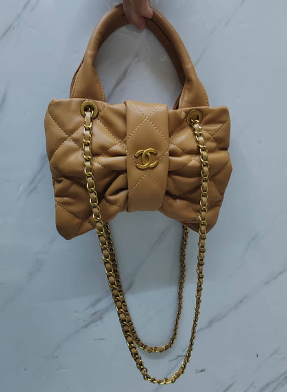 Chanel
withbox 
🎁🎁🎁

110 dhs❣️

Zain143
♥️♥️♥️