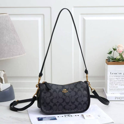 COACH 
GOOD QUALITY 
WITH BOX 
100 dhs💓

Zain39
♥️♥️♥️