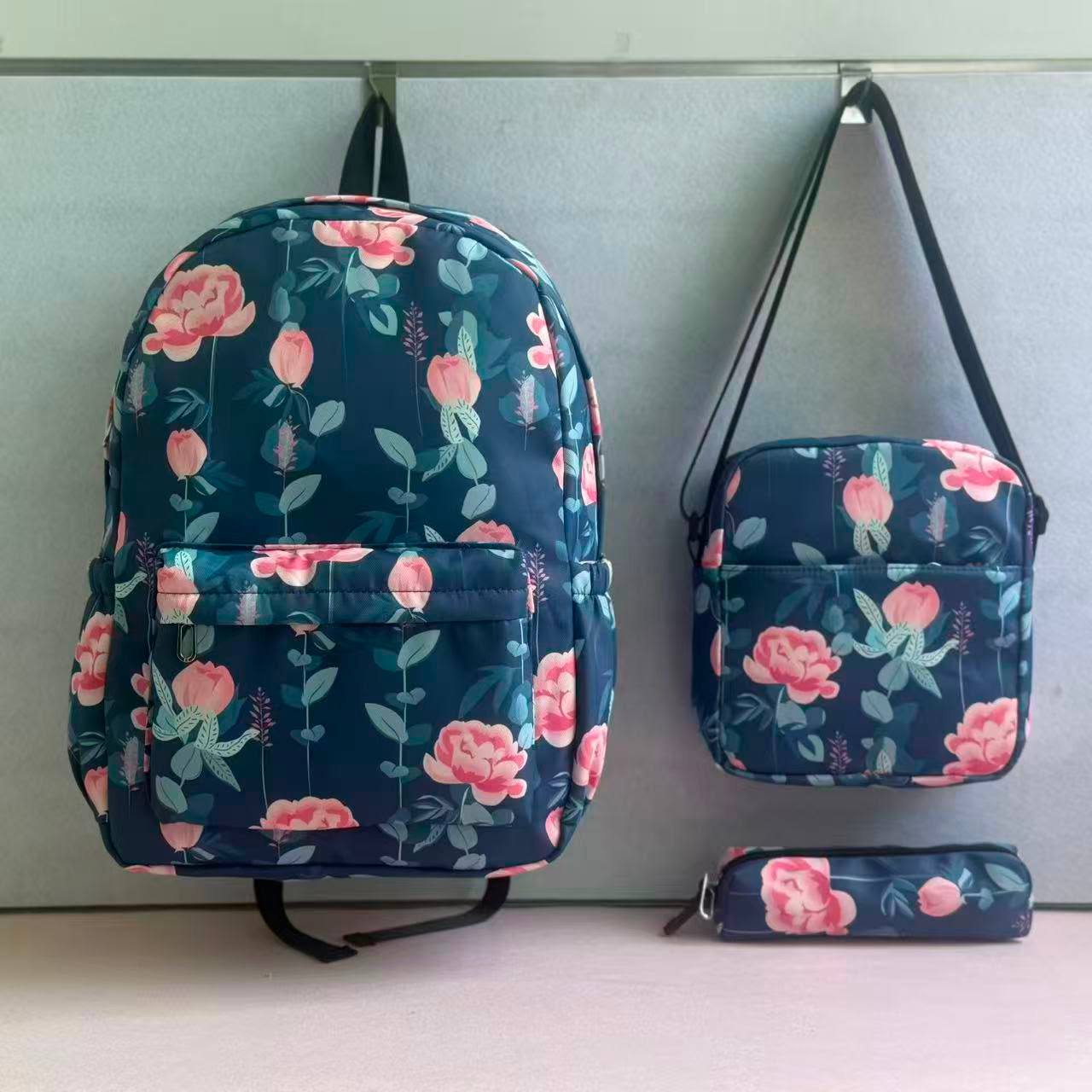 School bag 
75 dhs🇦🇪🇦🇪
Size 46*31 

Zain161
♥️♥️♥️