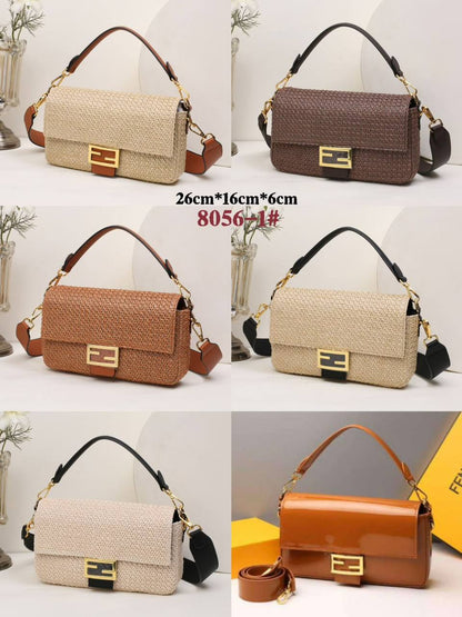 FENDI 
GOOD QUALITY 
WITH BOX  
100 dhs💓

Zain295
♥️♥️♥️