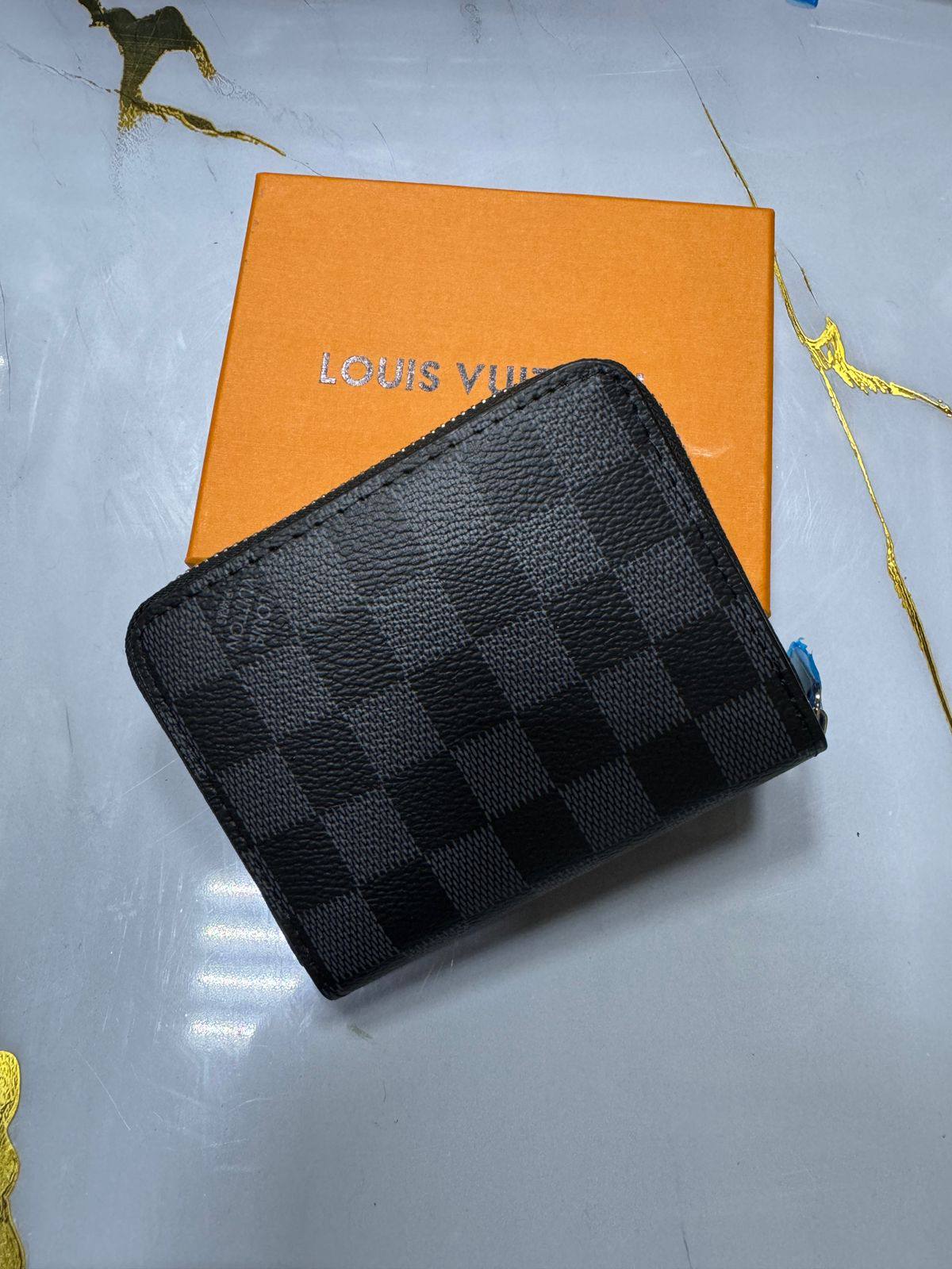 Wallets

30 dhs❣️ 

With Box
🎁🎁🎁

Zain50
♥️♥️♥️