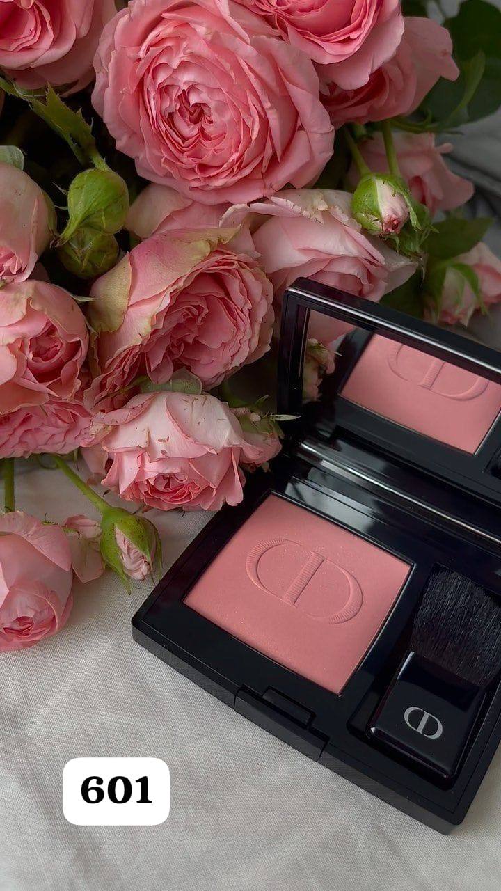 Dior Master
45 dhs✅

Zain36
♥️♥️♥️