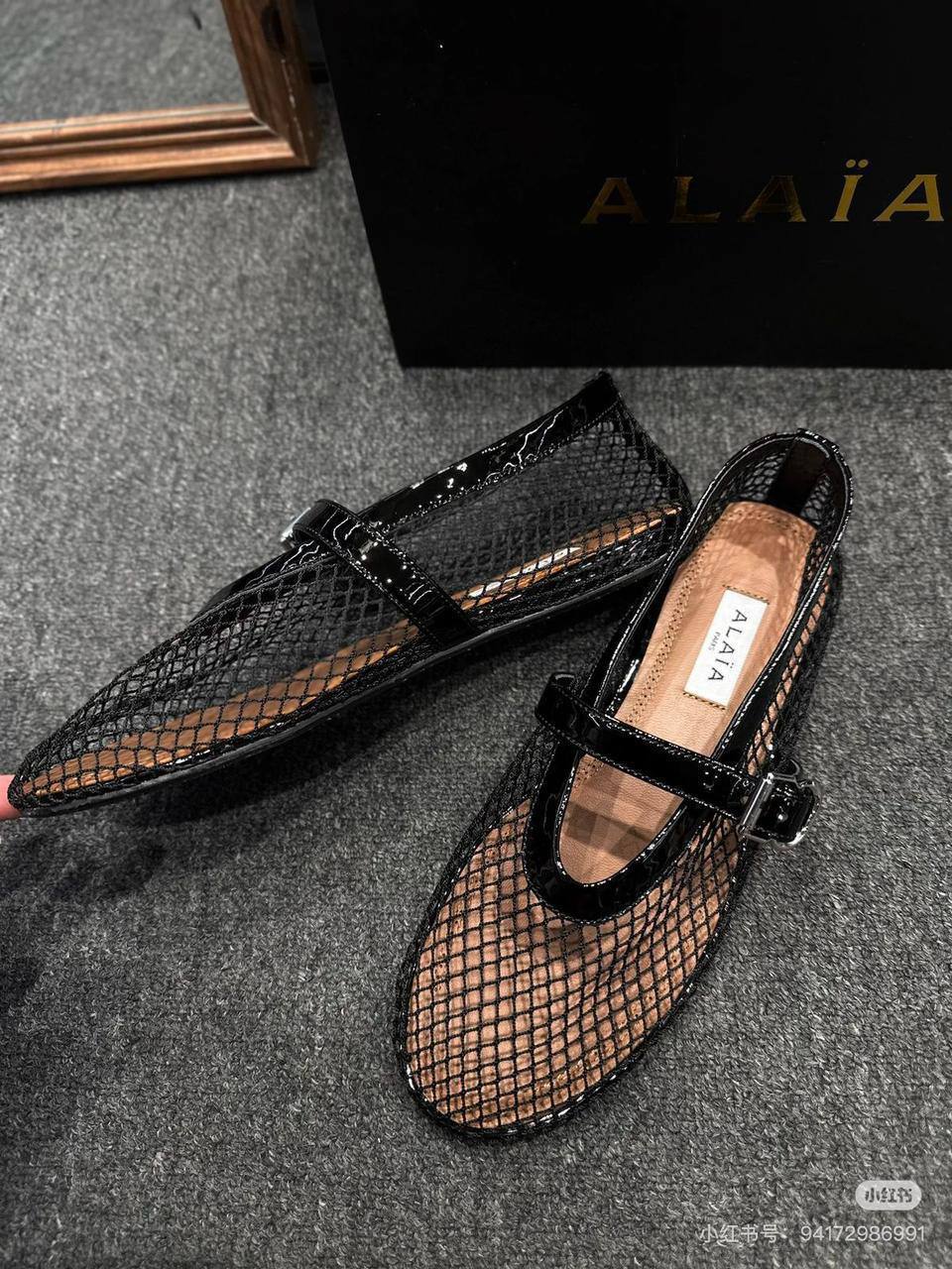 ALAIA BALLERINA SHOES
SIZE 36-37-38-39-40-41
105 dhs🪙💕

Zain86
♥️♥️♥️