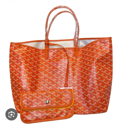 Goyard
good quality 
95 dhs❣️

Zain200
♥️♥️♥️