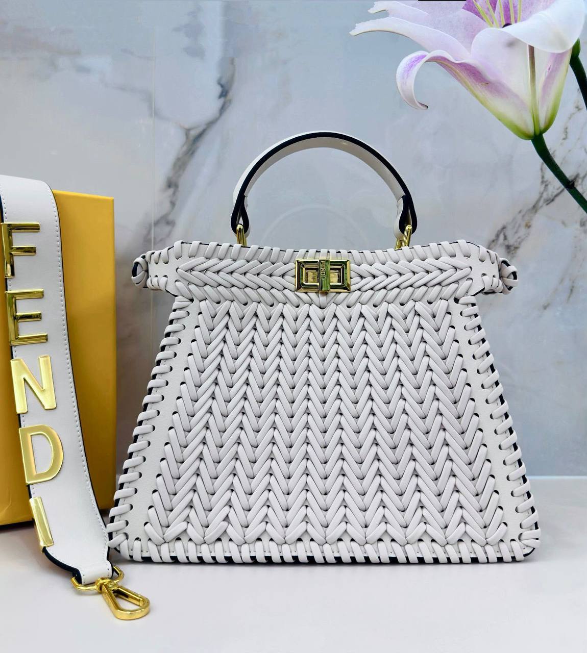 FENDI COPY ONE NEW CAME 
210 dhs🇦🇪🇦🇪

Zain295
♥️♥️♥️