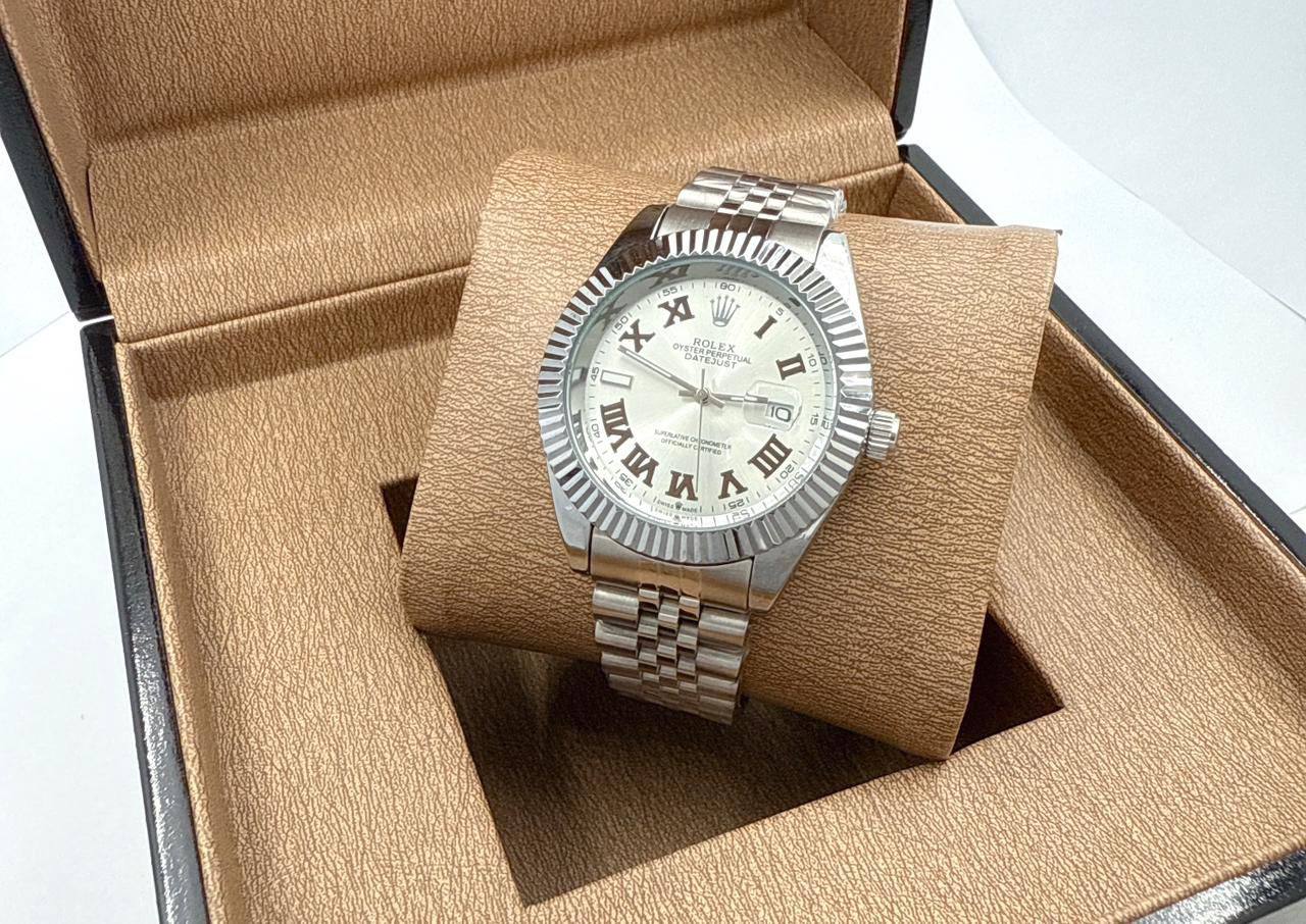 Rolex
Men’s watches 
60 dhs🪙

Zain45
♥️♥️♥️