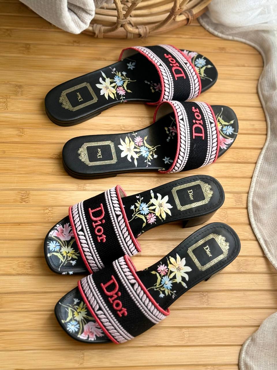 𝐃𝐢𝐨𝐫 Dior
AAA+ Quality
𝗦𝗶𝘇𝗲 𝟯𝟲 𝘁𝗼𝗼 𝟰𝟭
450 dhs✅

Zain303
♥️♥️♥️