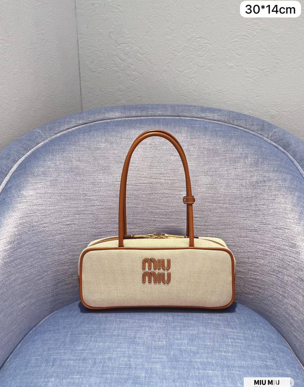 Miumiu long
1️⃣ First quality
Size : 30 ~ 24 cm
90 dhs🇦🇪

Zain115
♥️♥️♥️
