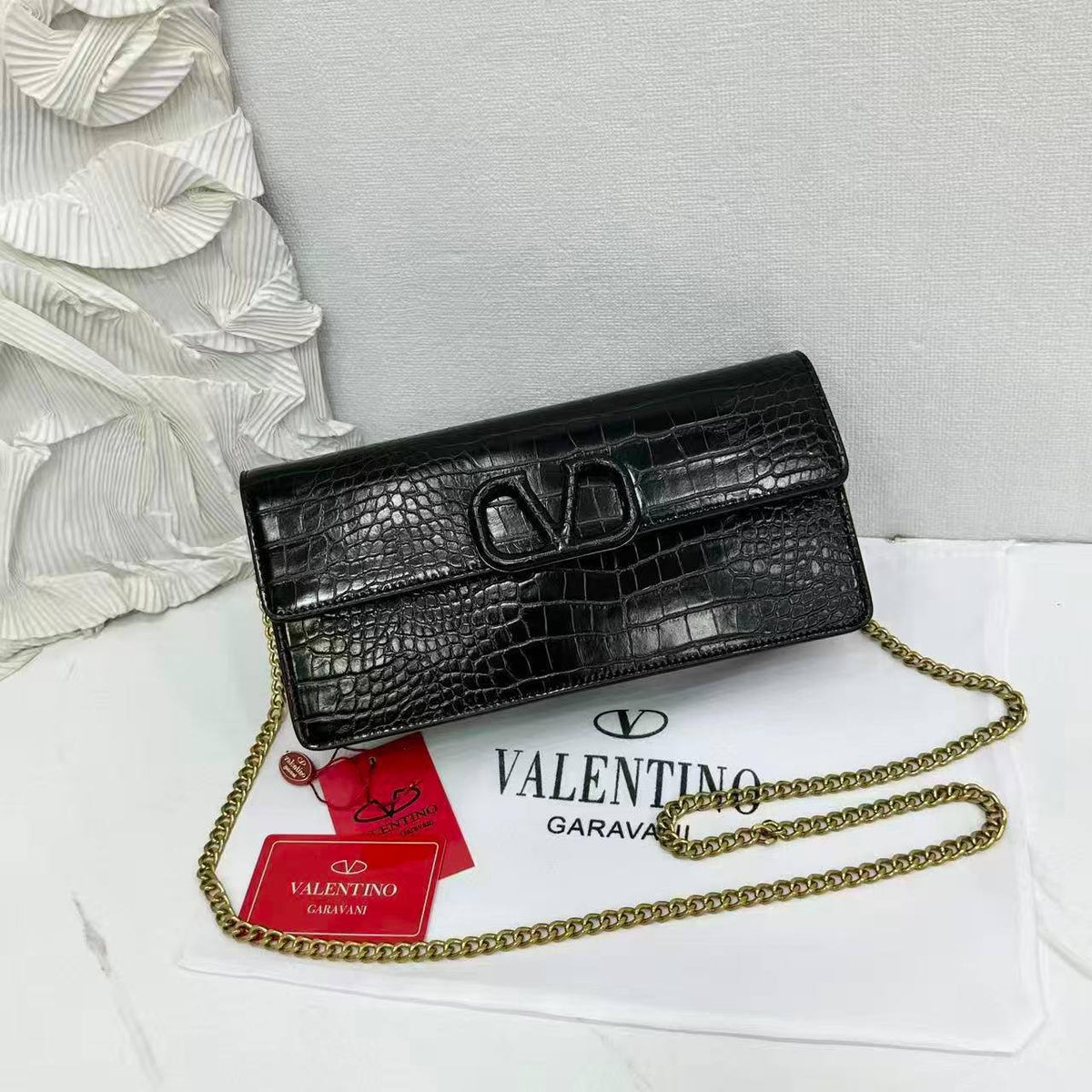 VALENTINO 

NEW CANE 
GOOD QUALITY 

BIG SIZE 
WITH BOX 
115 dhs🇦🇪🇦🇪

Zain295
♥️♥️♥️