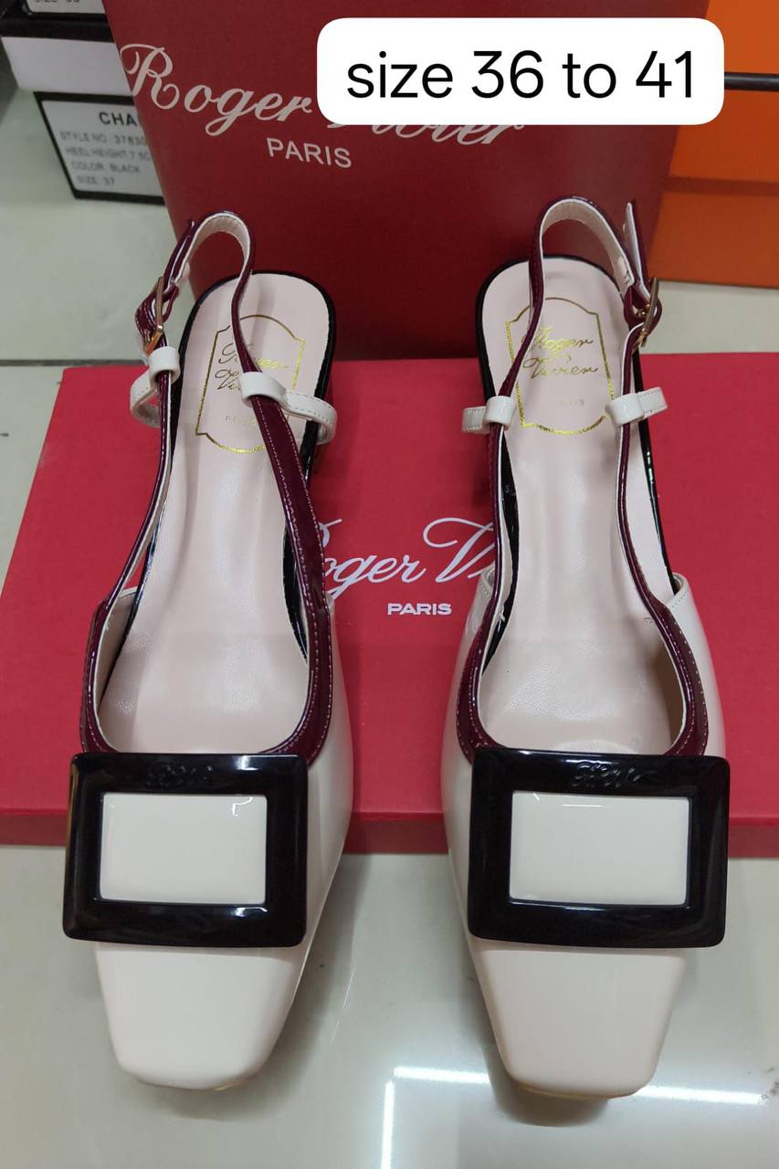 RV
Roger
Size 36 to 41

120 dhs🪙🌨️

Zain146
♥️♥️♥️