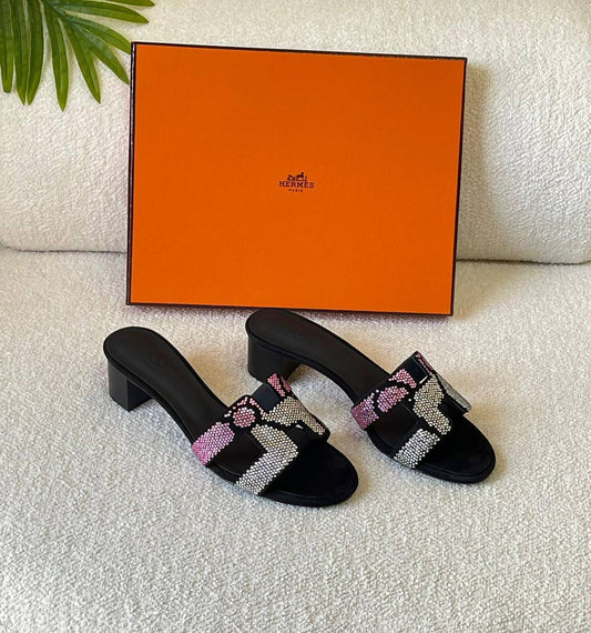HERMES 
SuperMaster Quality 💯
450 dhs🪙💚
Size: 36-41 💥

Zain171
♥️♥️♥️