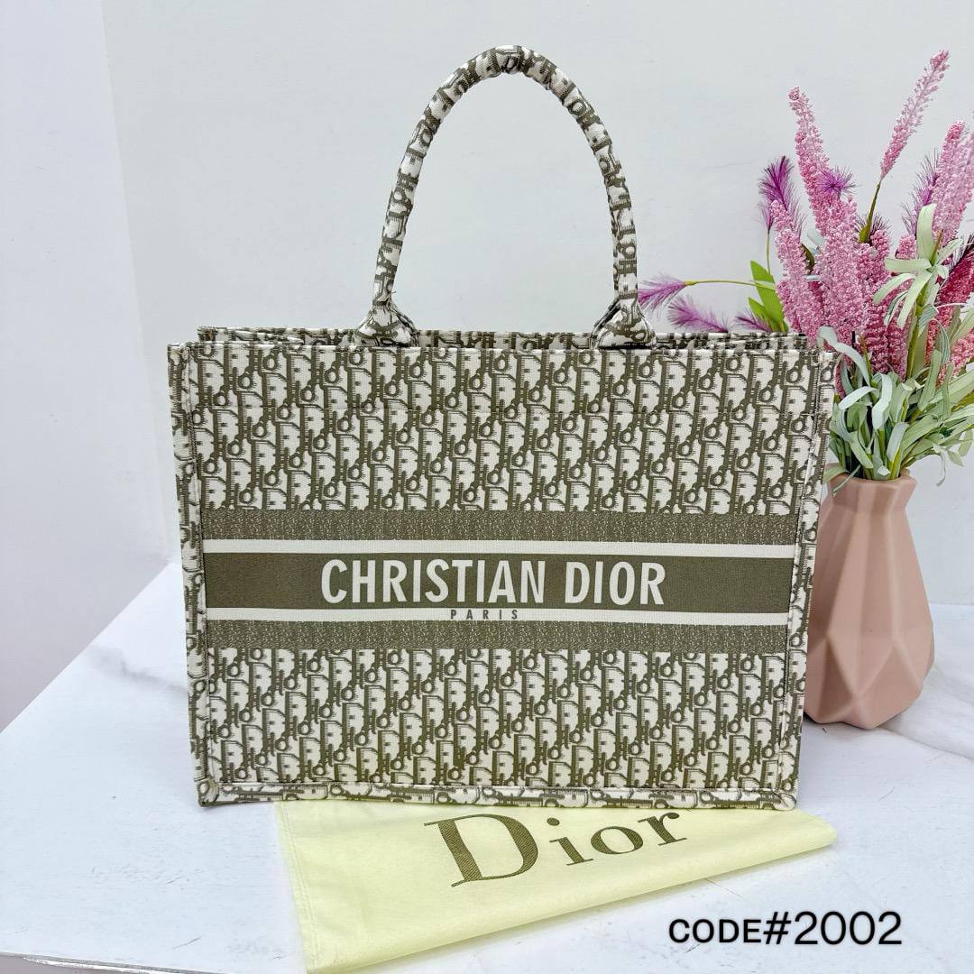 Dior
ʜᴀɴᴅᴄᴀʀʀʏ ʙᴏᴏᴋᴛᴏᴛᴇ
  •ᴢɪᴘᴘᴇʀ ᴛʏᴘᴇ
  •ᴄᴀɴᴠᴀss ᴍᴀᴛᴇʀɪᴀʟ

60 dhs🪙🌨️


Zain31
♥️♥️♥️