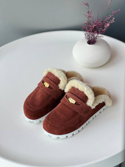 Miu Miu
Size 36_41
Super high quality* 
420 dhs🪙🌨️

Zain176
♥️♥️♥️