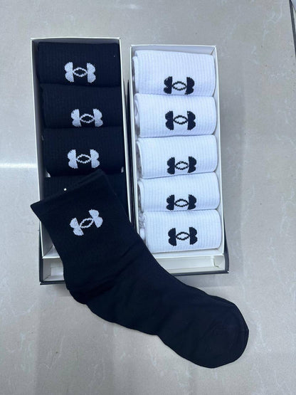 Socks
 One  box 5 pes 
30 dhs🗽

Zain138
♥️♥️♥️