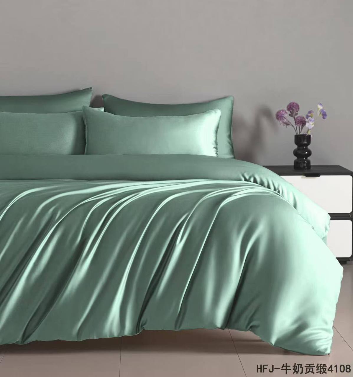 New collection 
Master 💥💥
Bedsheets set
100 %
Silk 
King size cover 6pcs set 
1 duvet cover 240/220
1 fitted sheets 200/200+30
4 pillowcases 75/50
170 dhs🇦🇪🇦🇪

Zain99
♥️♥️♥️