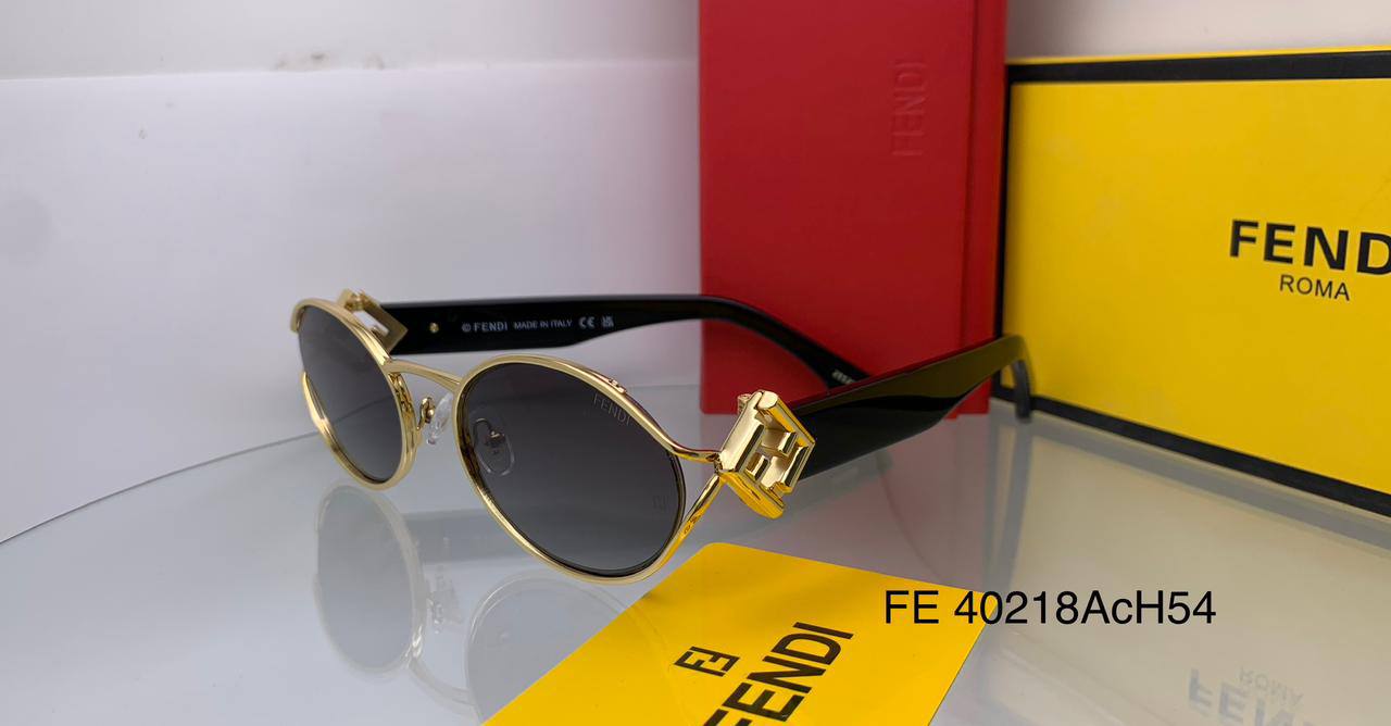 Fendi
master quality 
180 dhs✅

Zain126
♥️♥️♥️